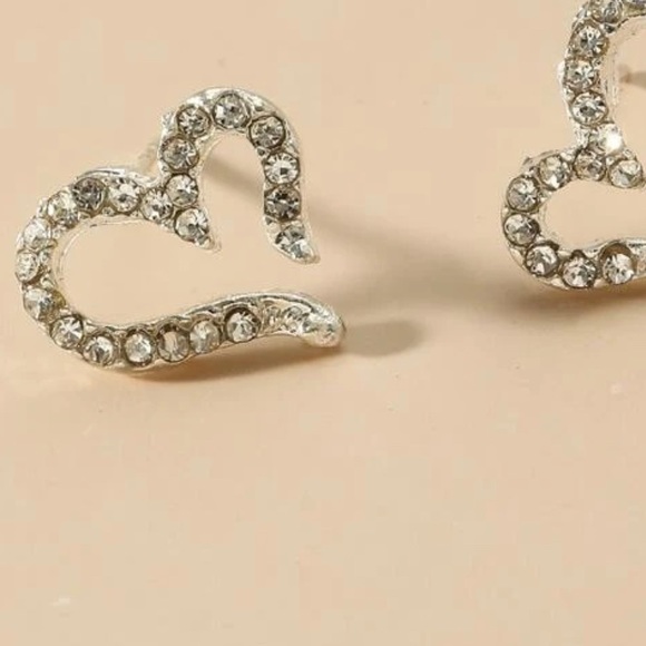 Vicki Woman’s CZ Silver Open Heart Earrings - Picture 4 of 4